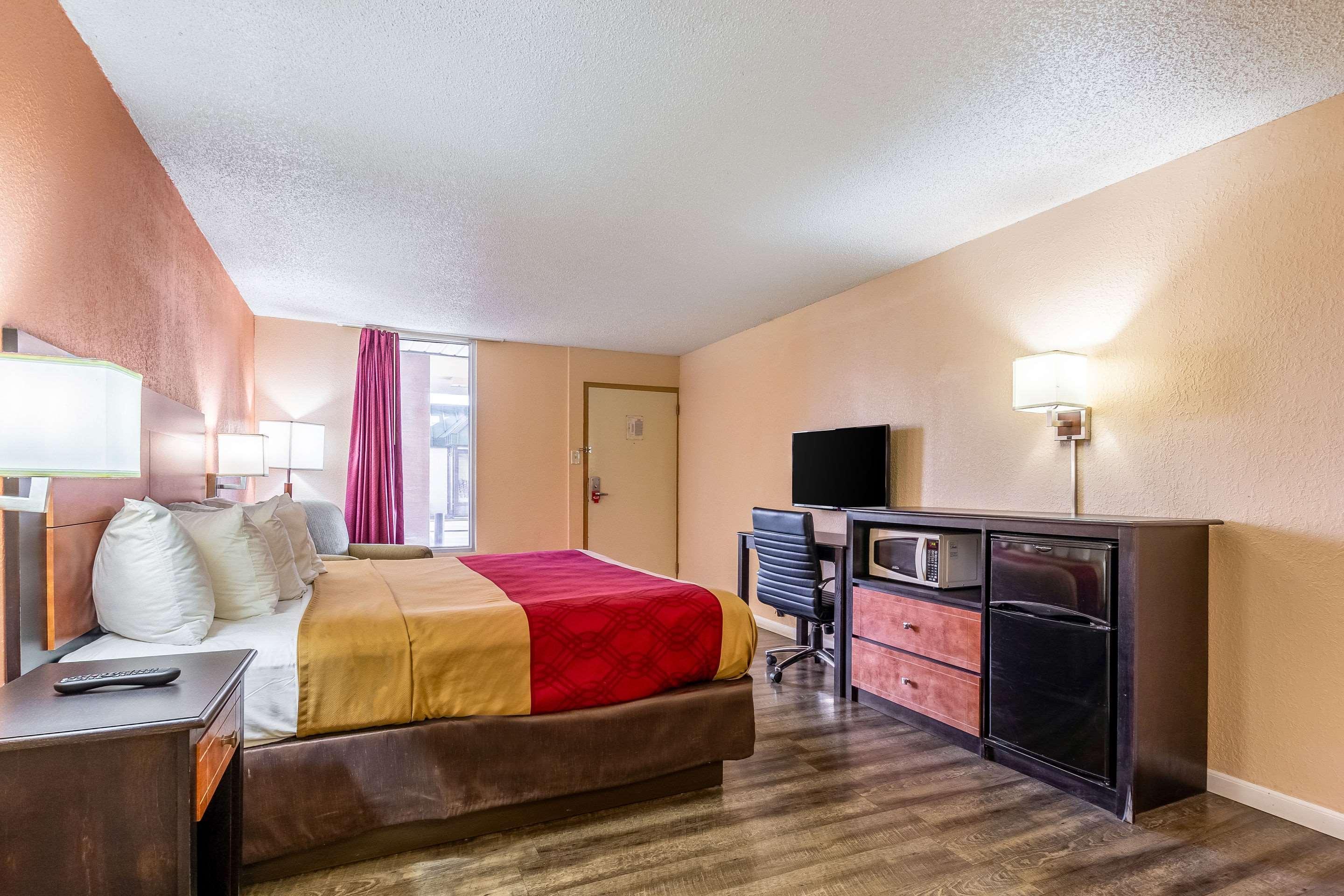 Econo Lodge Rocky Top Exterior foto