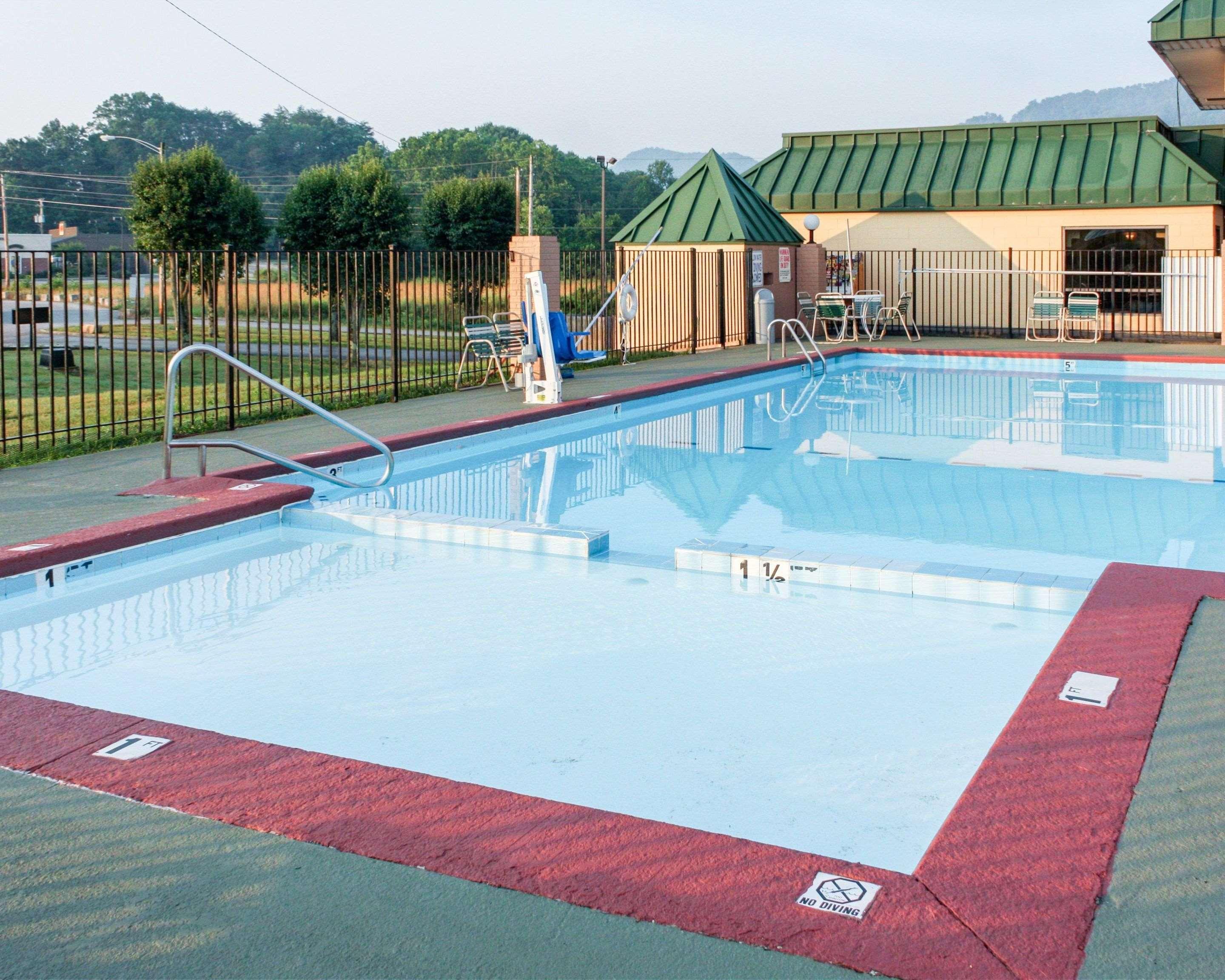 Econo Lodge Rocky Top Exterior foto
